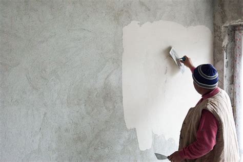 "Plastered course" (plastered wall?) Kusturada | Painting concrete, Brick wall ideas, Painting