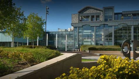 University of Bolton - Ranking, Studies and Programs