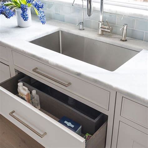 Drawers under the sink? This photo from @studiodearborn made the @houzz ...