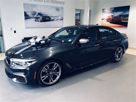 Stock 2018 BMW M550i xDrive 1/4 mile trap speeds 0-60 - DragTimes.com