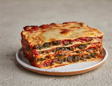 Easy Spinach Lasagna with Cauliflower Béchamel Recipe | goop