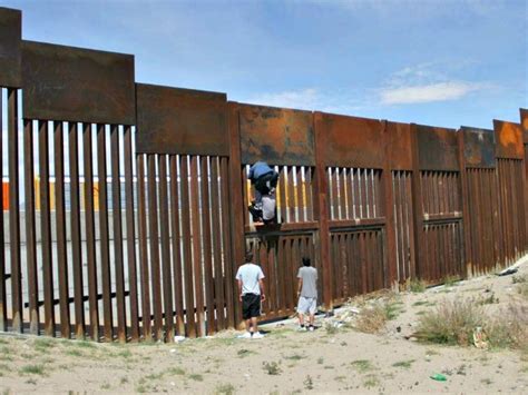 30K Border Crossings Expected while Govt Reopens without Wall Funding