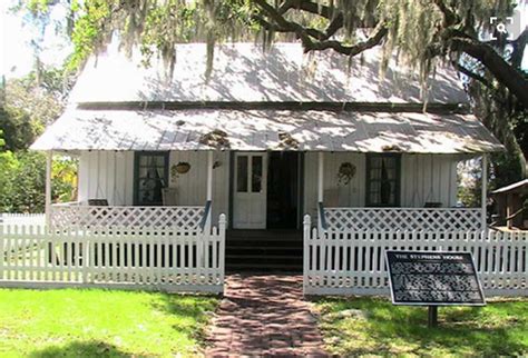 Old Settler's House at Manatee Village Historical Park is one example ...