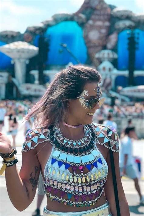 Tomorrowland 2018 | Festivaloutfits