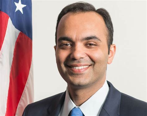 Indian American Rohit Chopra to lead consumer bureau - The American Bazaar