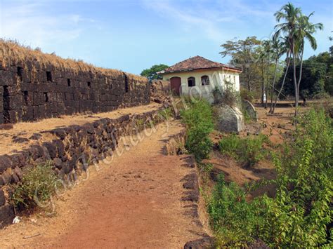 Cabo De Rama in Goa, Fort at Cabo de Rama, Information about the Cabo De Rama fort in Goa, Cabo ...