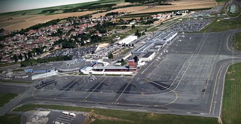 beauvais-airport - Bostonair GmbH