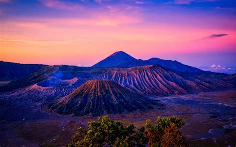 WALLPAPERS HD: Mount Bromo Volcano Sunrise