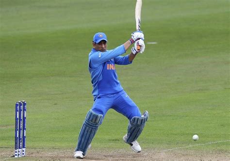 MS Dhoni World Cup: MS Dhoni's ICC World Cup performance, Records ...