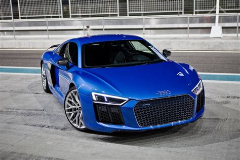 WANT this! AUDI r8 #love the colour Luxusautos, Coole Autos, Traumautos ...