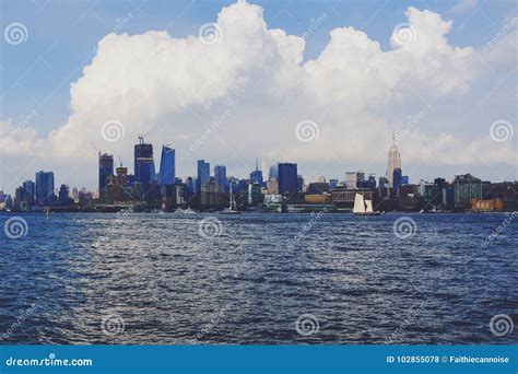 View of Manhattan from Hoboken Riverside Waterfront Editorial Stock ...