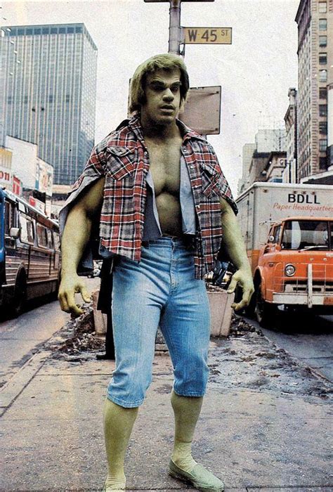 Lou Ferrigno in his Hulk Makeup, Times Square New York (1978) : r ...