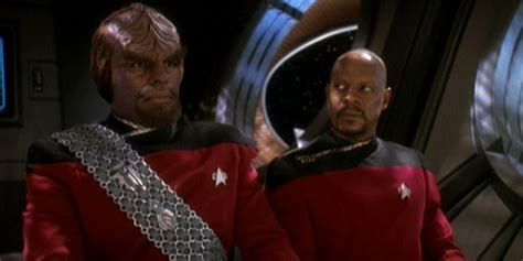 Is Worf A Bad Star Trek Captain? What First Contact & Picard Reveal