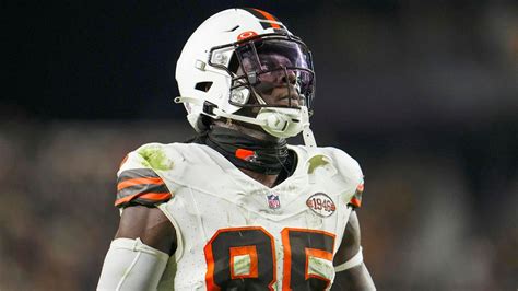 David Njoku injury update: Browns TE to play vs. Ravens despite burn ...