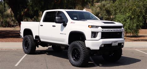 Powerhouse Performance Shows '21 Silverado HD With 8-In Lift