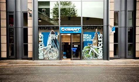 Giant Open Flagship Store in Central London | More Dirt