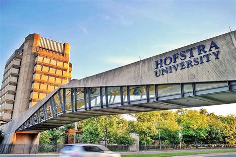 Hofstra University Rankings, Tuition, Acceptance Rate, etc.