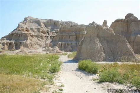 Notch Trail | Badlands National Park | Hikespeak.com