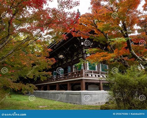 Fall Colors in Chishakuin Temple - Kyoto, Japan Editorial Photo - Image of november, buddhist ...