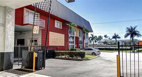 Fort Lauderdale Storage Facility | Storage Near Me | StorageMart