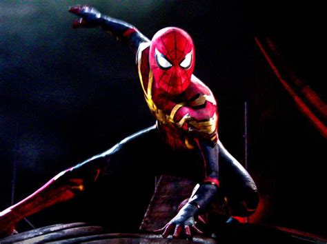 Tom Holland's New Suit Caused Problems for Spider-Man: No Way Home