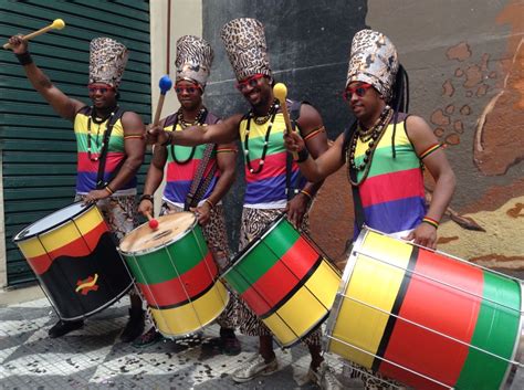 OLODUM | #Bahia | #BRASIL | Olodum, Cultura afro brasileira, Maquiagem de india