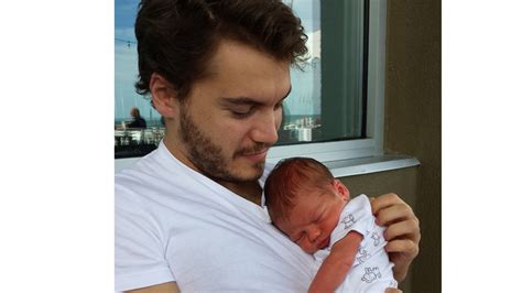 Emile Hirsch Is a Daddy -- See First Baby Photo!