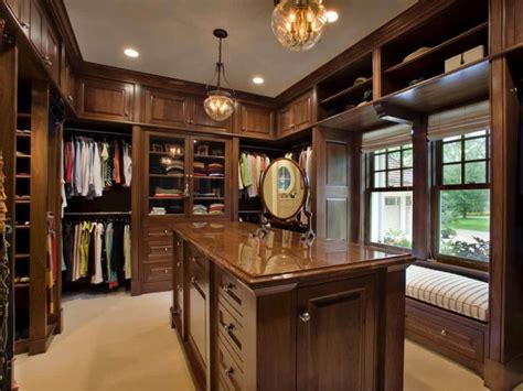 37 Luxury Walk In Closet Design Ideas and Pictures