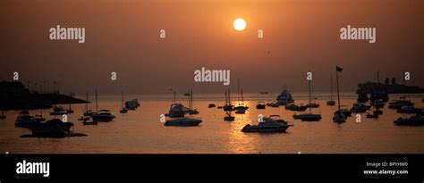 mumbai harbour on sunset Stock Photo - Alamy