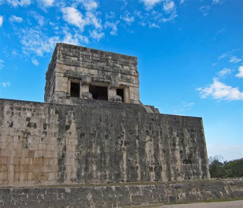 The Great Ball Court - Chichen Itza | Great Ball Court Archa… | Flickr