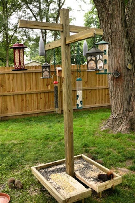 50 Creative Ideas to make DIY Bird Feeder in your Home Yard https://amzhouse.com/50-cute-bird ...