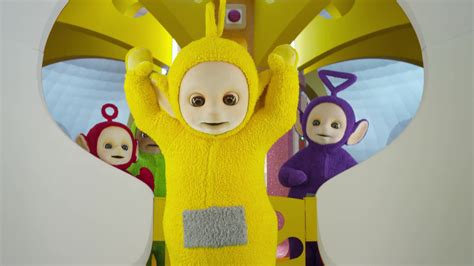 Watch New Teletubbies Season 1 Episode 35 : Waving - Watch Full Episode ...