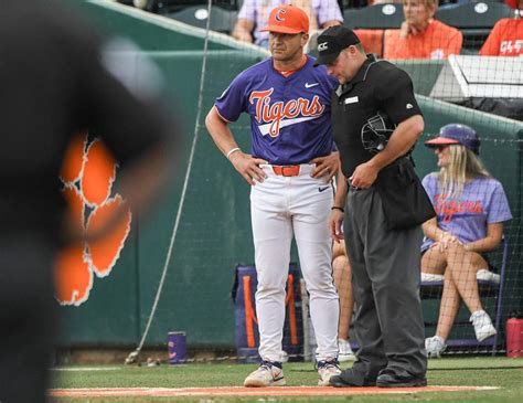 Clemson baseball coach has message for ‘bandwagon’ fans after Tigers ...