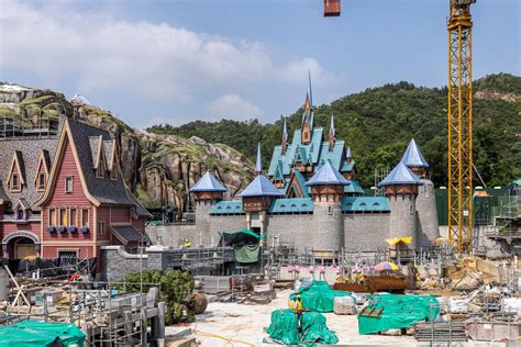 PHOTOS: Detailed Look at Arendelle Castle for Arendelle: World of Frozen Coming to Hong Kong ...