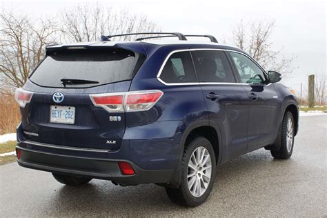 2015 Toyota Highlander Hybrid XLE | www.motorpress.ca