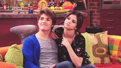 Alex and Mason :) | Wizards of waverly place, Disney couples, Old disney channel