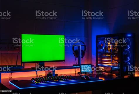 Highend Computing Gaming Set Monitor Green Screen With Screen Showing Computer Status Stock ...