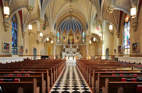 File:Interior of St Andrew's Catholic Church in Roanoke, Virginia.jpg ...