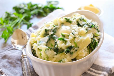 How to Make Authentic Irish Colcannon - Zen & Spice