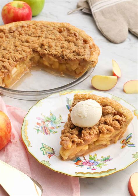 Apple Crumble Pie - Preppy Kitchen