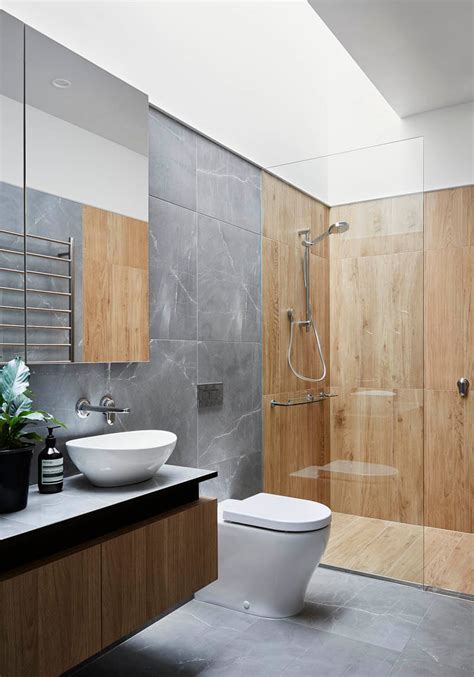 36 Inspiring Wood Bathroom Designs - Design Swan