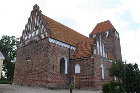 Magleby Church, Borre, Denmark - SpottingHistory