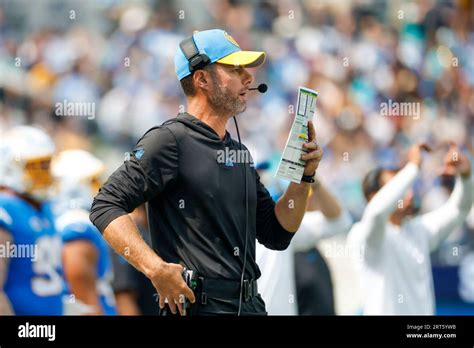 Brandon staley chargers hi-res stock photography and images - Alamy