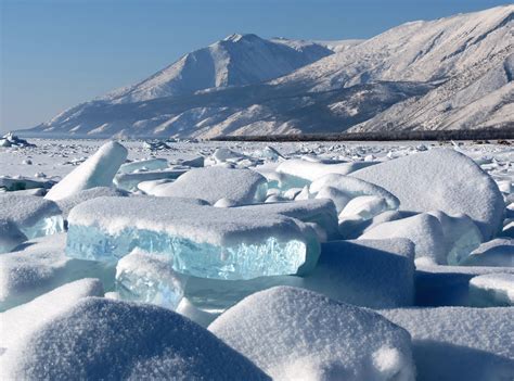 Brace Yourself, These Beautiful Lakes Will Make You Wanna Travel Away