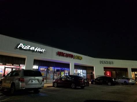 PIZZA HUT - 7076 Bissonnet St, Houston, TX - Yelp