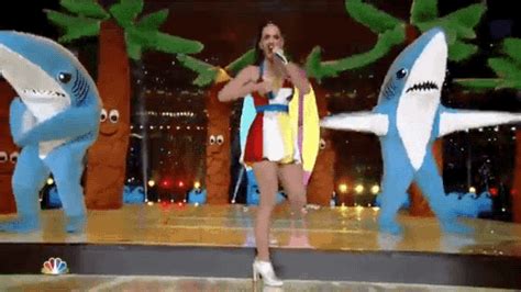 Katy Perry Left Shark GIF - Find & Share on GIPHY