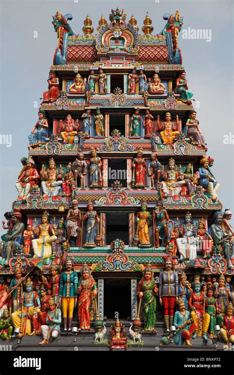 Singapore, Sri Mariamman hindu temple Stock Photo - Alamy