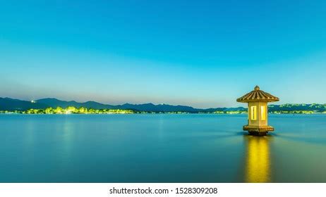 Landscape West Pavilion West Lake Hangzhou Stock Photo 1528309208 ...