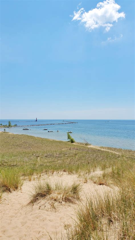 Muskegon State Park beach (views! + near dunes + lighthouse!) on Lake Michigan ⚓ Channel Beach ⚓ ...