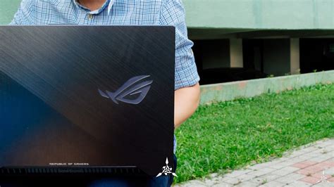 Asus ROG Strix Scar II Review: One Hot Laptop... Literally | TAVesper.tech